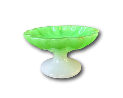 Green and White Opaline Jewelery Ring Dish Cup