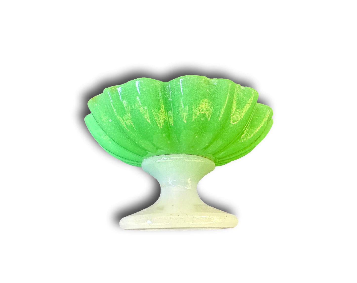 Green and White Opaline Jewelery Ring Dish Cup