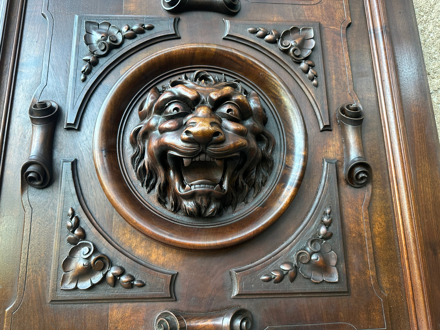 Architectural Lion Hand Carved Walnut Oak Wood