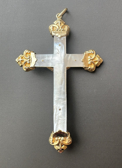 Antique French Crucifix in Vermeil & Mother-of-Pearl – 19th Century Religious Pendant – Fleur-de-Lys Details