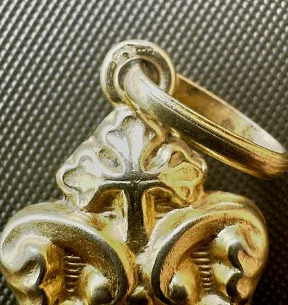 Antique French Crucifix in Vermeil & Mother-of-Pearl – 19th Century Religious Pendant – Fleur-de-Lys Details