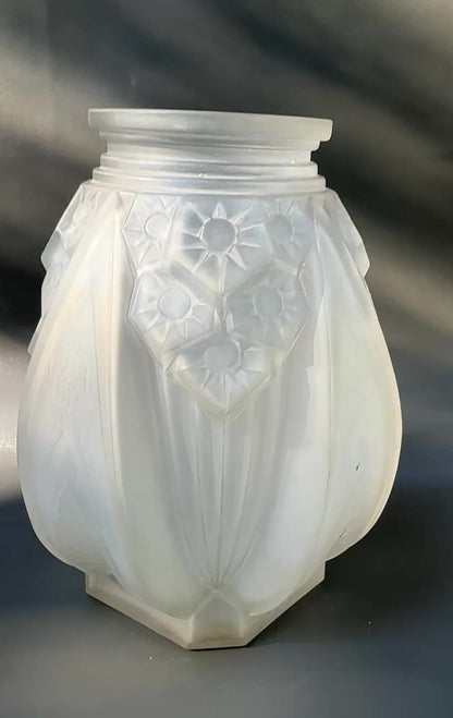 Muller Frères Art Deco Glass Vase